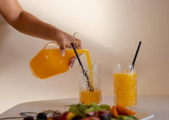 In With Outdoor Pool Сasa de vacaciones *