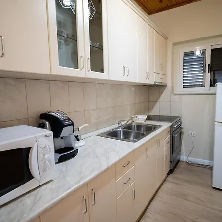 In With Outdoor Pool Nyaraló Shkodra